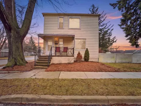 403 Clinton, Wyandotte, MI 48192