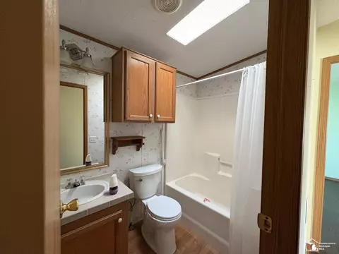 Bath - 13565 Pear, Carleton, MI 48117 photo 1 of 3