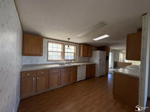 Kitchen - 13565 Pear, Carleton, MI 48117 photo 1 of 1