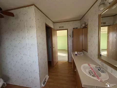 Bath - 13565 Pear, Carleton, MI 48117 photo 3 of 3