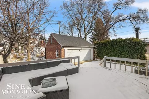 Exterior - 412 Manor, Grosse Pointe Farms, MI 48236 photo 7 of 7