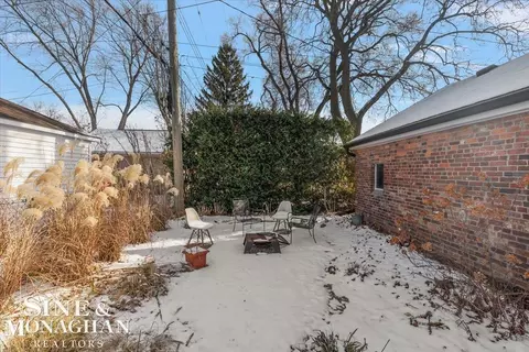 Exterior - 412 Manor, Grosse Pointe Farms, MI 48236 photo 5 of 7