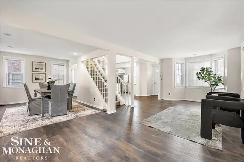 Living - 412 Manor, Grosse Pointe Farms, MI 48236 photo 2 of 4