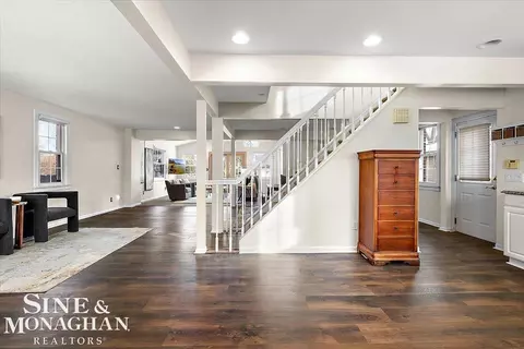 Entry Way - 412 Manor, Grosse Pointe Farms, MI 48236 photo 2 of 5