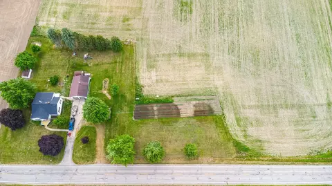 S Carter, Auburn, MI 48611 photo 5