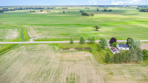 S Carter, Auburn, MI 48611