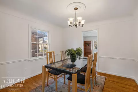883 Lakepointe, Grosse Pointe, MI 48230 photo 15