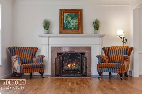 883 Lakepointe, Grosse Pointe, MI 48230 photo 12