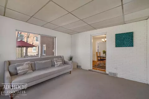 883 Lakepointe, Grosse Pointe, MI 48230 photo 18