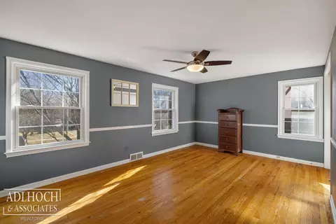 883 Lakepointe, Grosse Pointe, MI 48230 photo 23