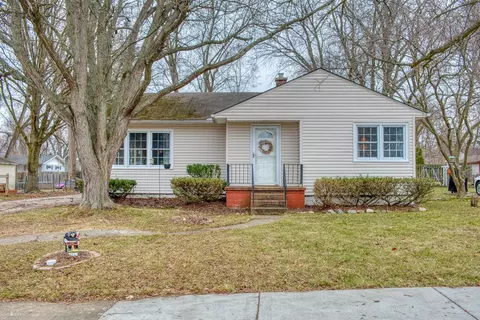 1423 Olmstead, Owosso, MI 48867