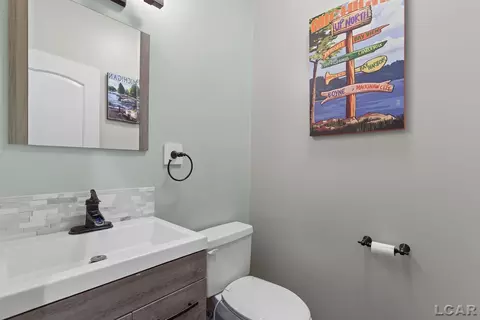 Bath - 7184 Sanctuary, Jackson, MI 49201 photo 1 of 5