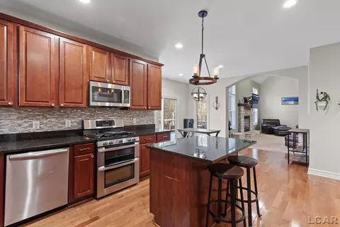 Kitchen - 7184 Sanctuary, Jackson, MI 49201 photo 5 of 9