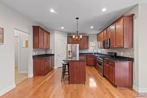Kitchen - 7184 Sanctuary, Jackson, MI 49201 photo 8 of 9