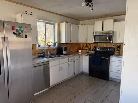Kitchen - 4074 Filter, Harrison, MI 48625 photo 1 of 3