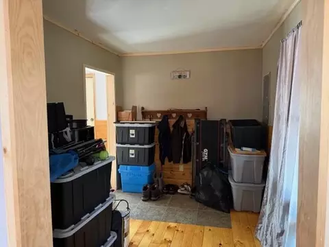 Entry Way - 4074 Filter, Harrison, MI 48625 photo 2 of 5