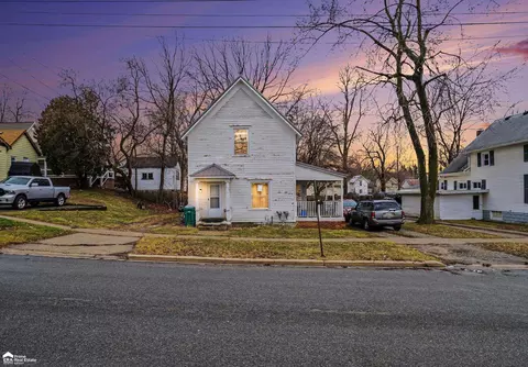 512 Bradley, Owosso, MI 48867