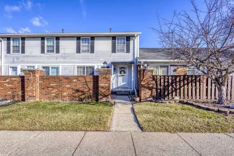 15207 Renshaw, Clinton Township, MI 48038