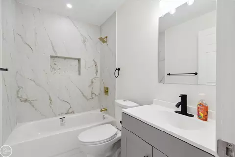 Bath - 14221 Marshall, Warren, MI 48089 photo 1 of 1
