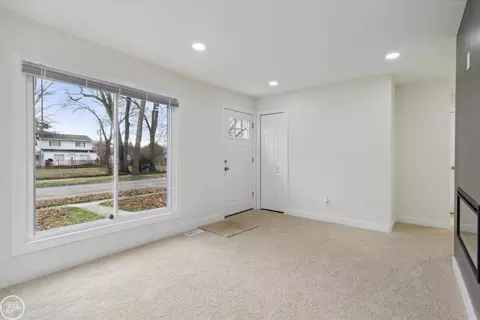 Living - 14221 Marshall, Warren, MI 48089 photo 3 of 3