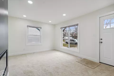 Living - 14221 Marshall, Warren, MI 48089 photo 2 of 3