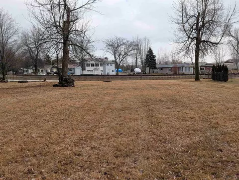 Nka Ken, Au Gres, MI 48703