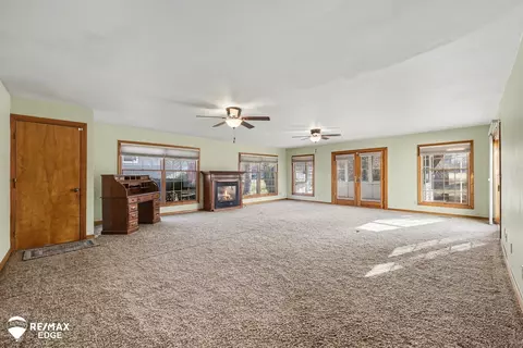 Living - 3478 N Gale, Davison, MI 48423 photo 1 of 2
