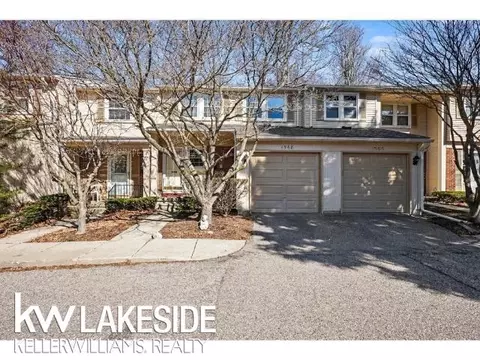 1568 Brentwood, Troy, MI 48098