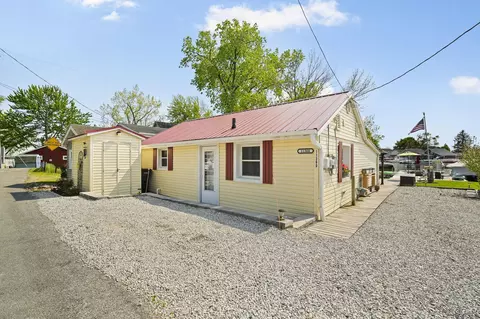 11360 W Ferndale, Manitou Beach, MI 49253