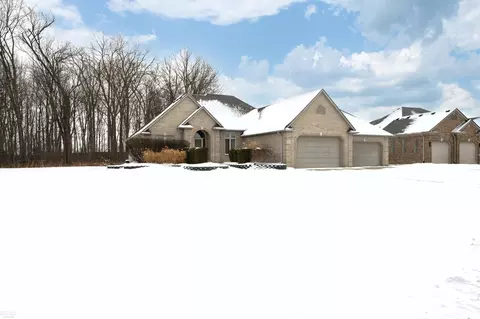 Exterior - 48498 Beacon Sq, Macomb, MI 48044 photo 8 of 13
