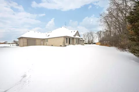 Exterior - 48498 Beacon Sq, Macomb, MI 48044 photo 7 of 13
