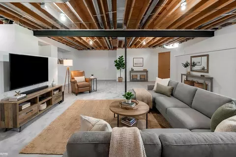 Living - 48498 Beacon Sq, Macomb, MI 48044 photo 10 of 10