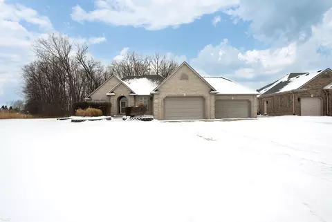 Exterior - 48498 Beacon Sq, Macomb, MI 48044 photo 9 of 13