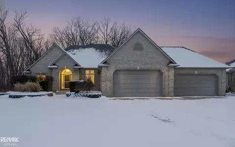 Exterior - 48498 Beacon Sq, Macomb, MI 48044 photo 2 of 13