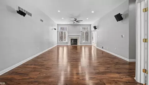 Living - 48498 Beacon Sq, Macomb, MI 48044 photo 1 of 10