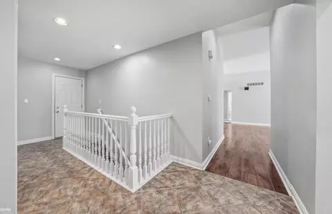 Entry Way - 48498 Beacon Sq, Macomb, MI 48044 photo 1 of 2