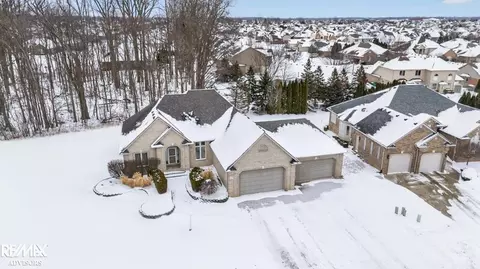 View/Area - 48498 Beacon Sq, Macomb, MI 48044 photo 6 of 10