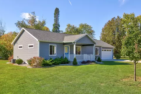 Exterior - 930 E North, Ithaca, MI 48847 photo 1 of 7