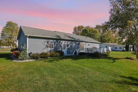 Exterior - 930 E North, Ithaca, MI 48847 photo 2 of 7