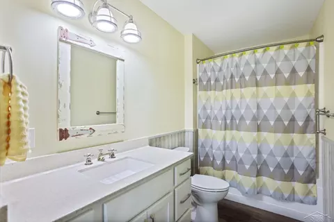 Bath - 930 E North, Ithaca, MI 48847 photo 2 of 2