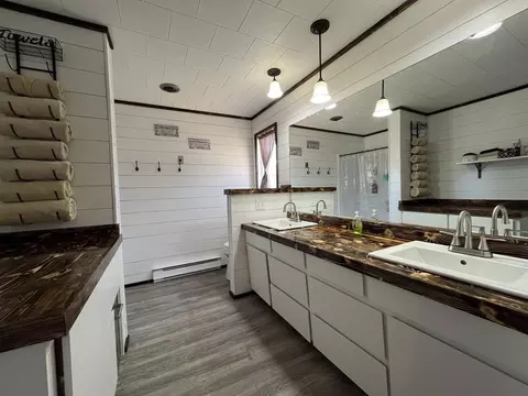 Bath - 3265 Bischoff, Harrison, MI 48625 photo 3 of 4