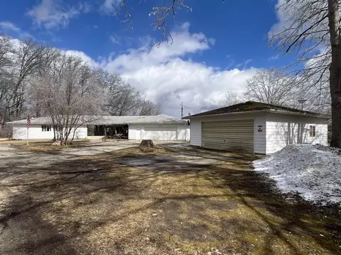 Exterior - 3265 Bischoff, Harrison, MI 48625 photo 4 of 8