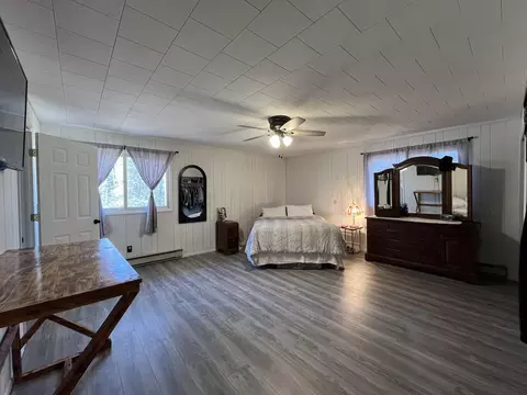 Bedroom - 3265 Bischoff, Harrison, MI 48625 photo 3 of 3