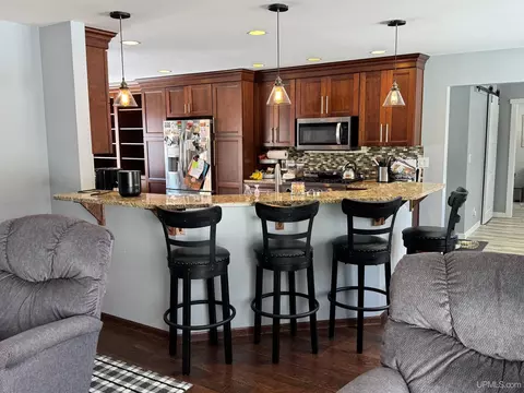 Kitchen - 6841 M75, Escanaba, MI 49829 photo 3 of 4