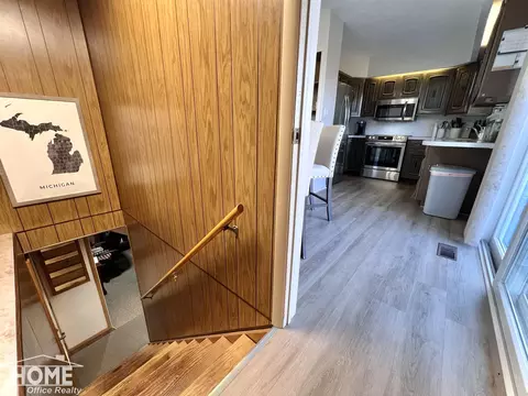 Entry Way - 1860 S M-52, Owosso, MI 48867 photo 1 of 1