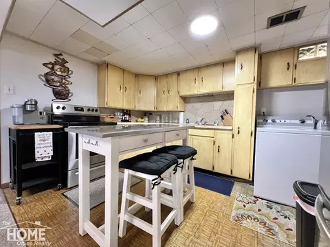 Kitchen - 1860 S M-52, Owosso, MI 48867 photo 5 of 6