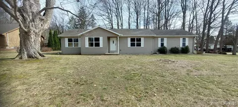 1571 Mitchell, Adrian, MI 49221