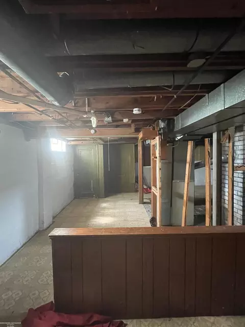 Entry Way - 5570 Farmbrook, Detroit, MI 48224 photo 1 of 1