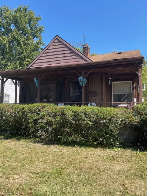5570 Farmbrook, Detroit, MI 48224