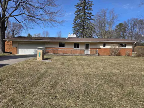 8020 Winchester, Saginaw, MI 48609